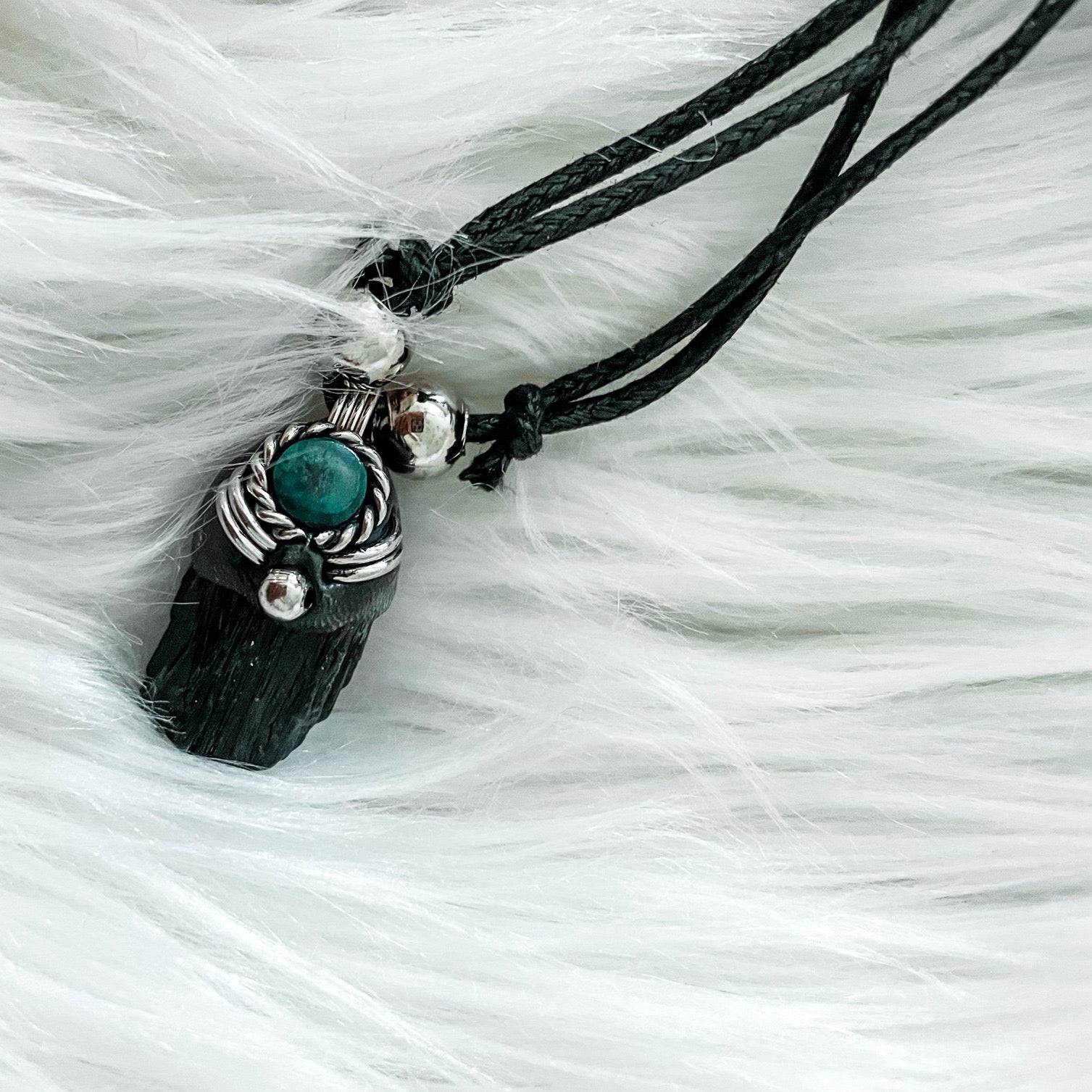 Wild Stone Necklace - Black